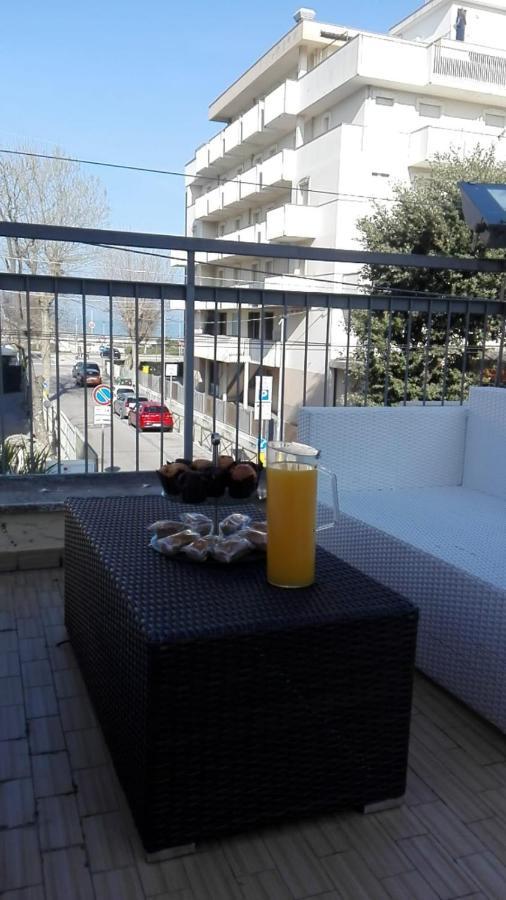 Hotel Ariosto Rimini Zewnętrze zdjęcie