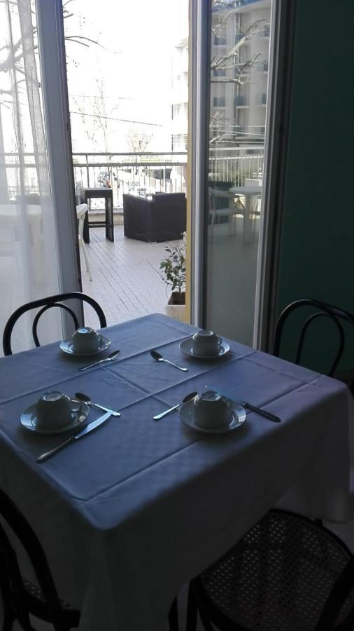 Hotel Ariosto Rimini Zewnętrze zdjęcie