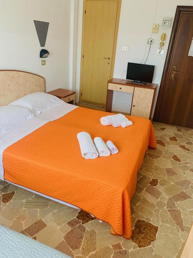 Hotel Ariosto Rimini Zewnętrze zdjęcie